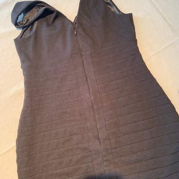 〰️ EXPRESS BANDAGE DRESS 〰️ - Picture 5 of 5